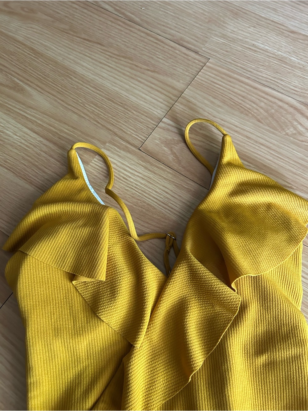 Cupshe Yellow Ruffle Ribbed One Piece Bikini Medium - Picture 5 of 9